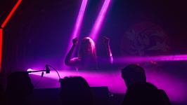  MG 7375 Groove Circle