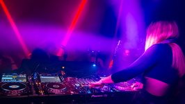  MG 7410 Groove Circle