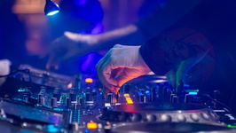  MG 7573 Groove Circle