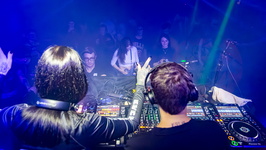  MG 7586 Groove Circle