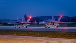  MG 7884 FA18 Payerne nocturne