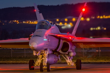  MG 7887 FA18 Payerne nocturne