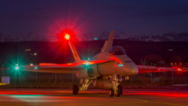  MG 7890 FA18 Payerne nocturne