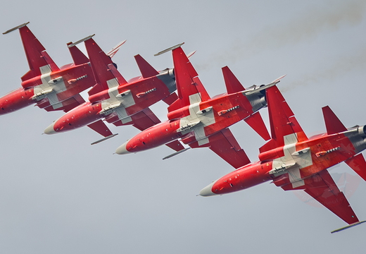 Patrouille Suisse training