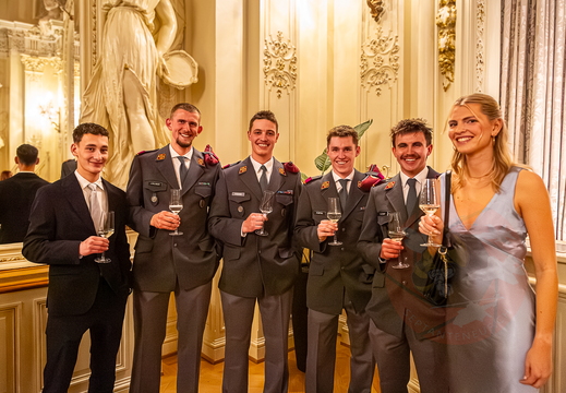 November 2025, promotion of LOG40